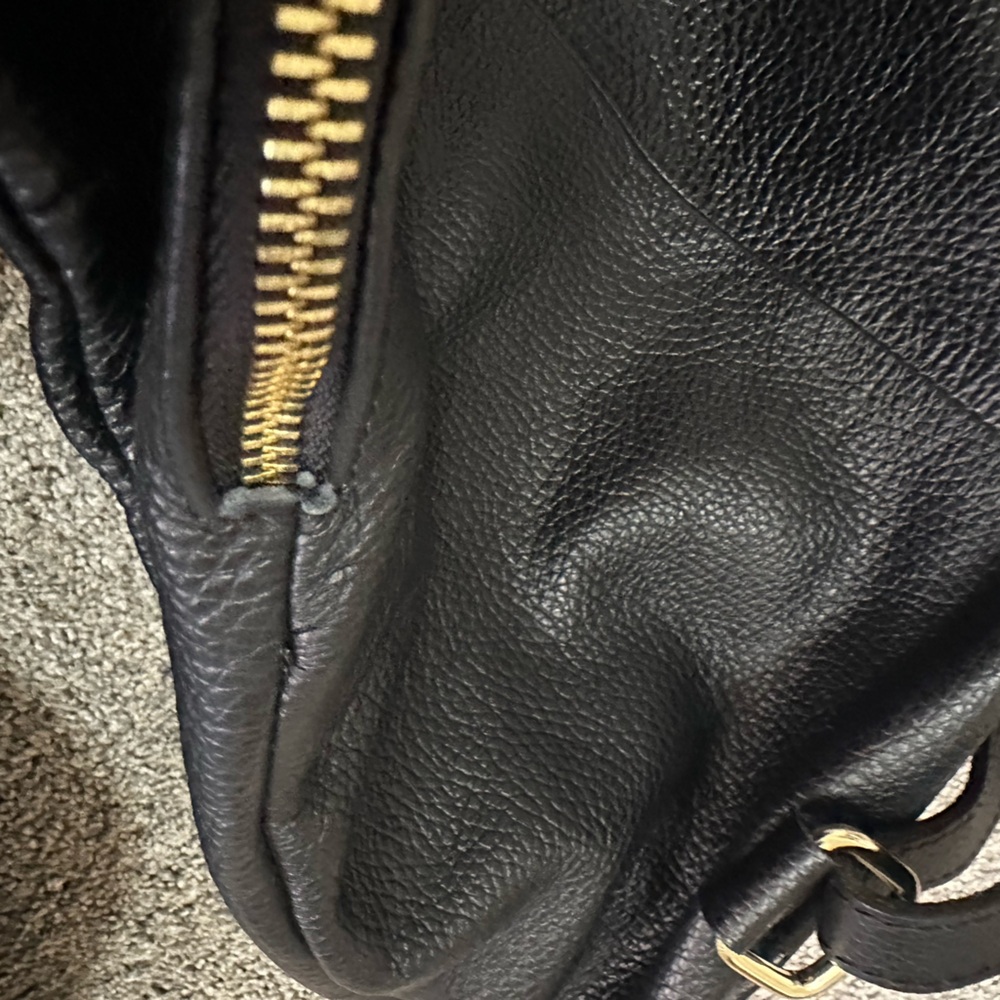 L. Credi | Fine Black Pebbled Leather Backpack Made in Italy - Picture 11 of 13